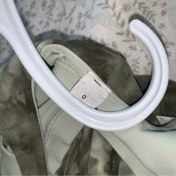 lululemon align top - Picture 4 of 5